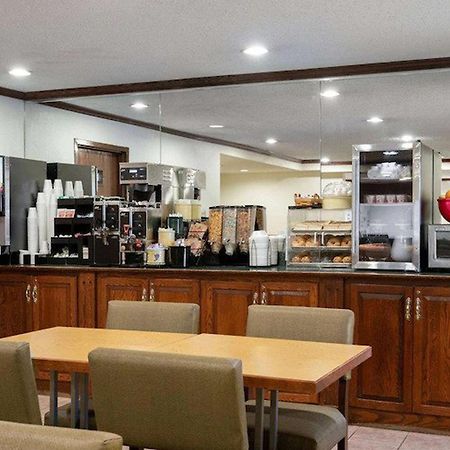 Norwood Inn & Suites Indianapolis East Post Drive Luaran gambar
