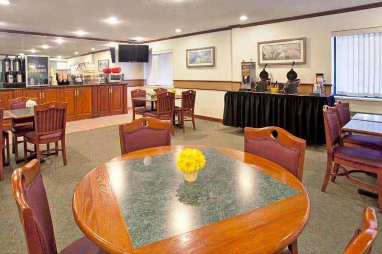 Norwood Inn & Suites Indianapolis East Post Drive Luaran gambar