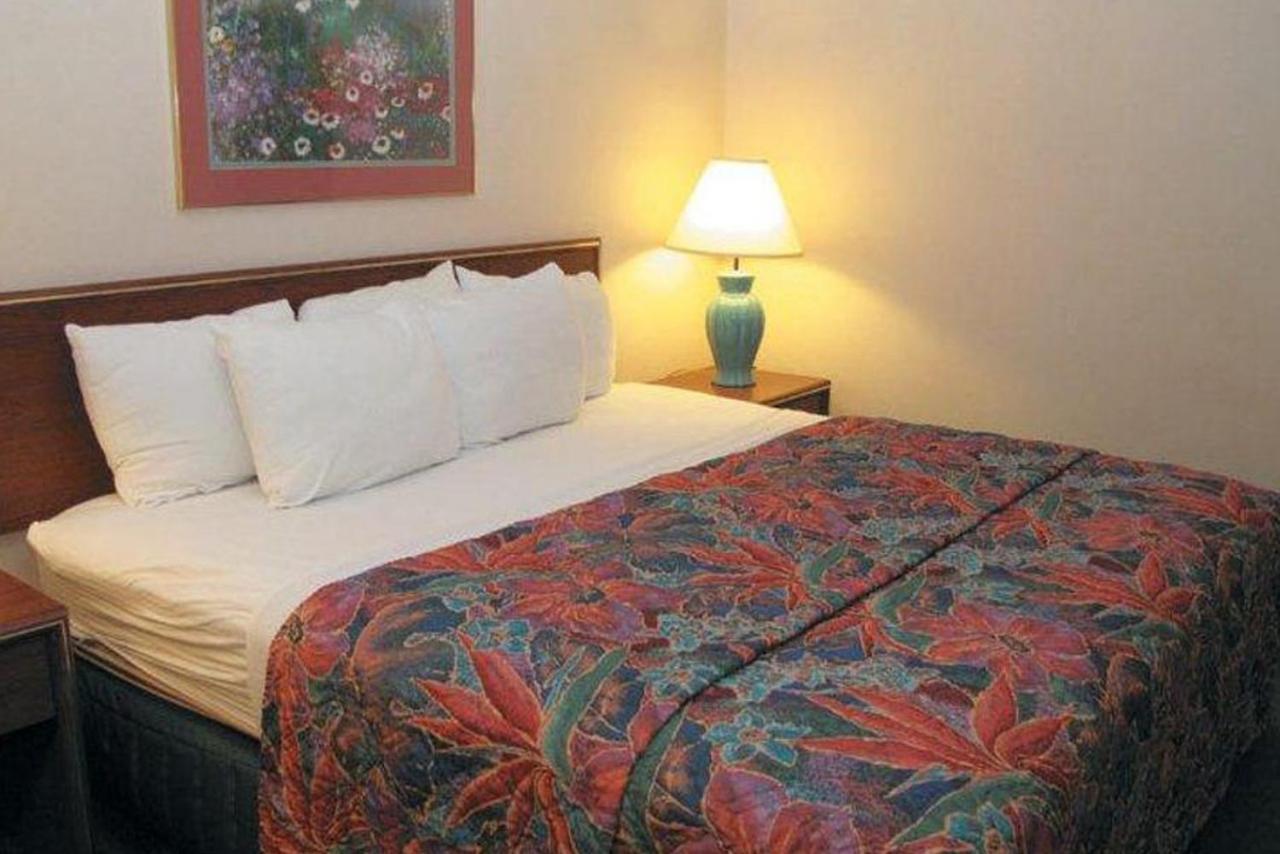 Norwood Inn & Suites Indianapolis East Post Drive Luaran gambar