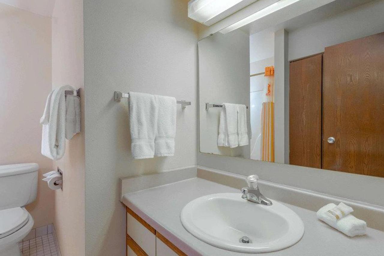 Norwood Inn & Suites Indianapolis East Post Drive Luaran gambar