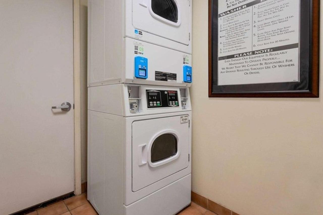 Norwood Inn & Suites Indianapolis East Post Drive Luaran gambar