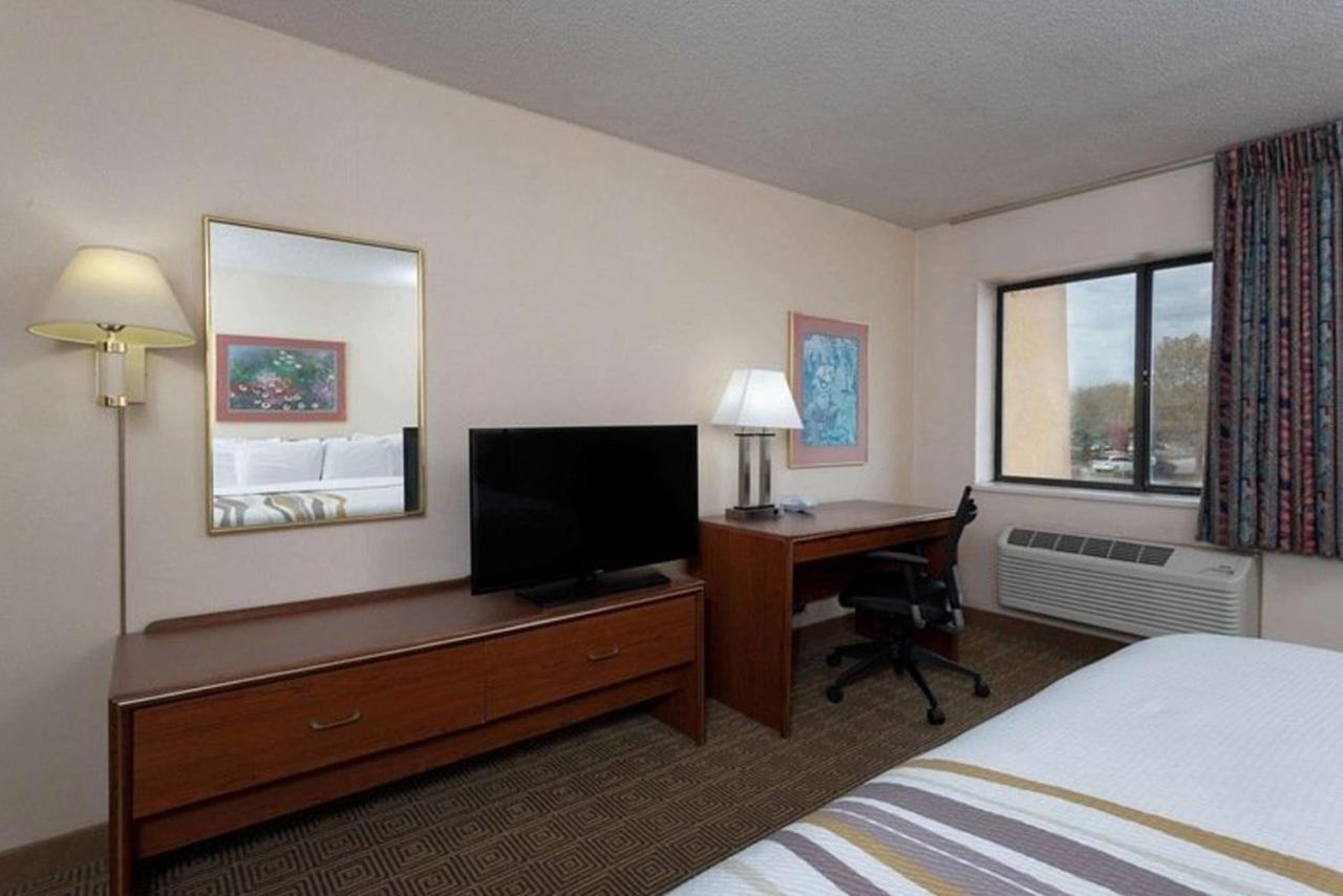 Norwood Inn & Suites Indianapolis East Post Drive Luaran gambar