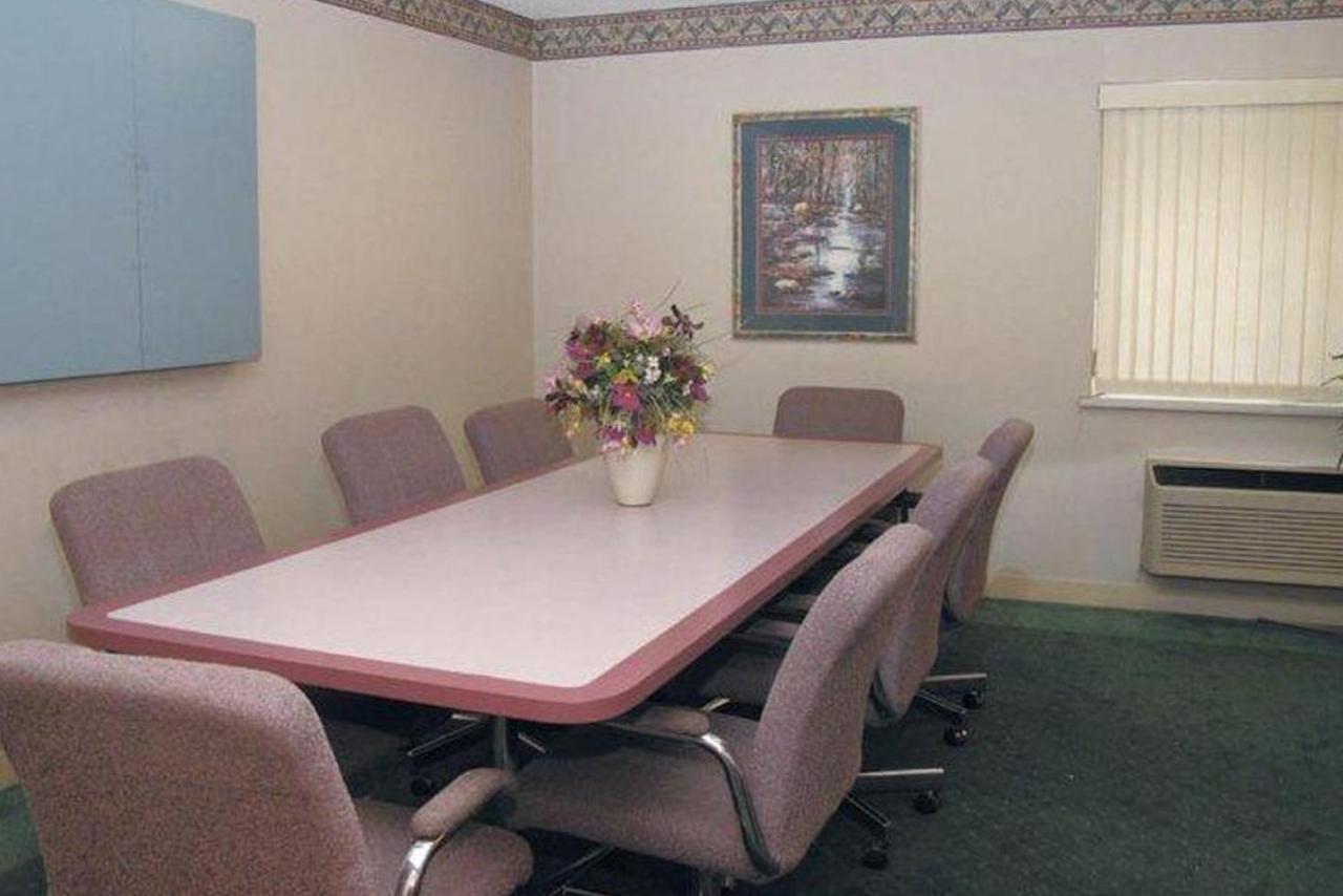Norwood Inn & Suites Indianapolis East Post Drive Luaran gambar