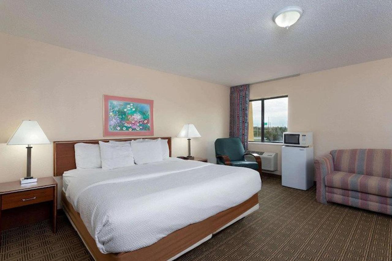 Norwood Inn & Suites Indianapolis East Post Drive Luaran gambar